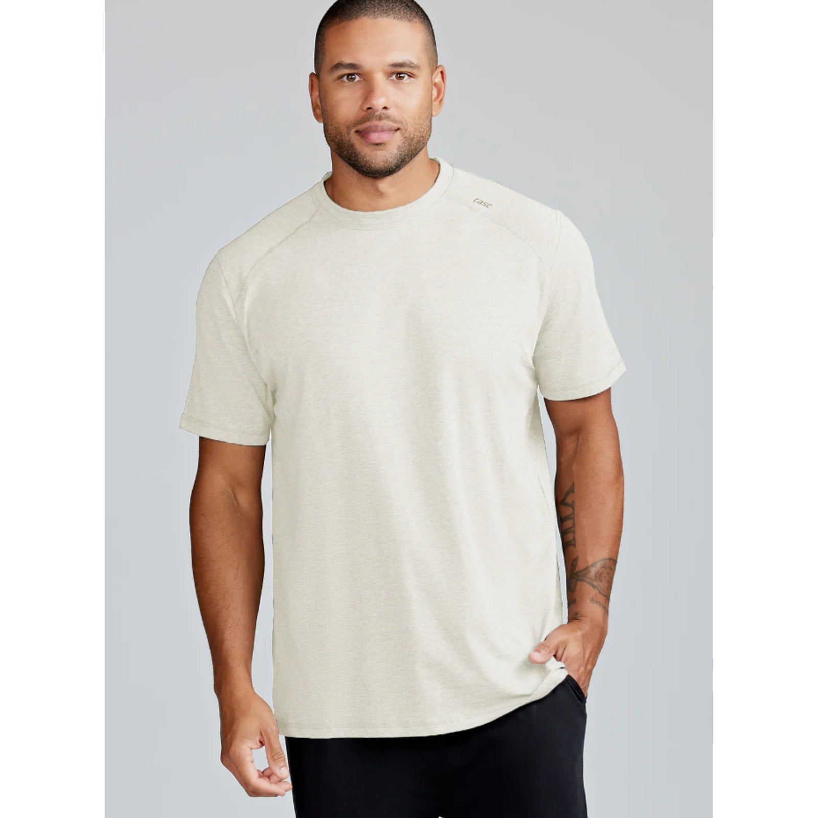 TASC Mens Performance Carrollton Fitness T-Shirt Small Beige Mineral Heather NWT