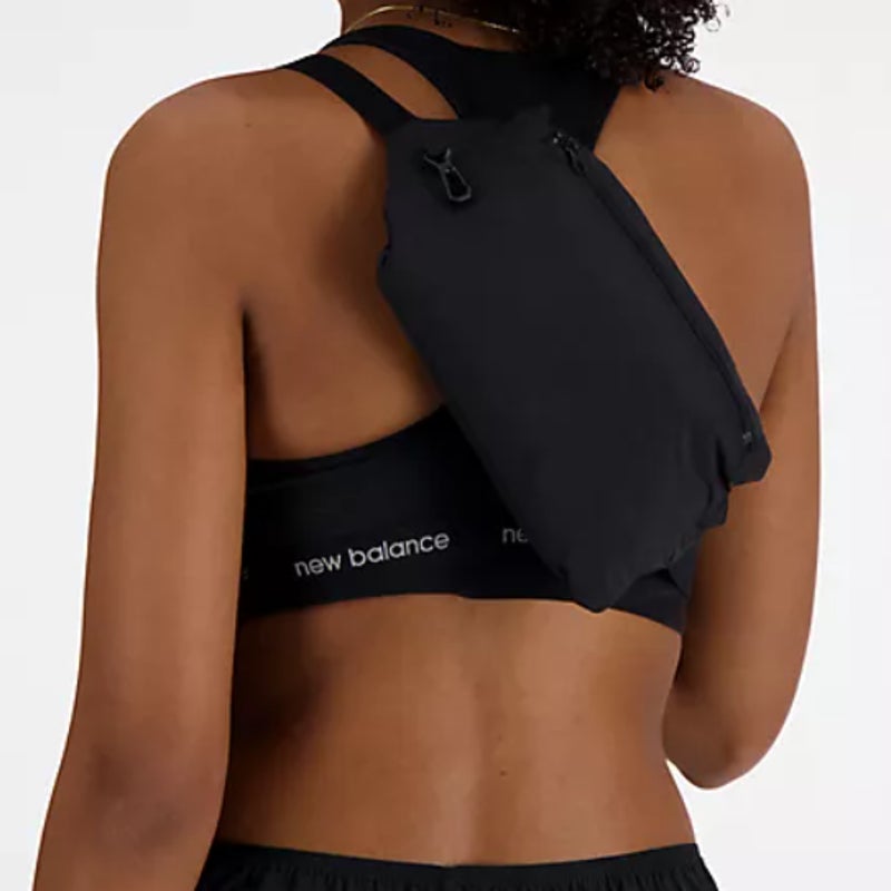 NEW BALANCE Women's Athletics Packable Jacket Large Black Hooded Lightweight NWT