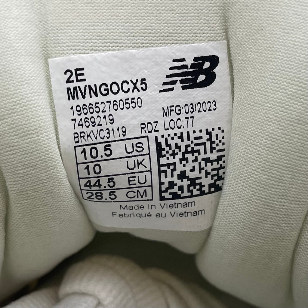 New Balance Mens Fresh Foam X Vongo v5 Sneakers US 10.5 WIDE White Green NIB