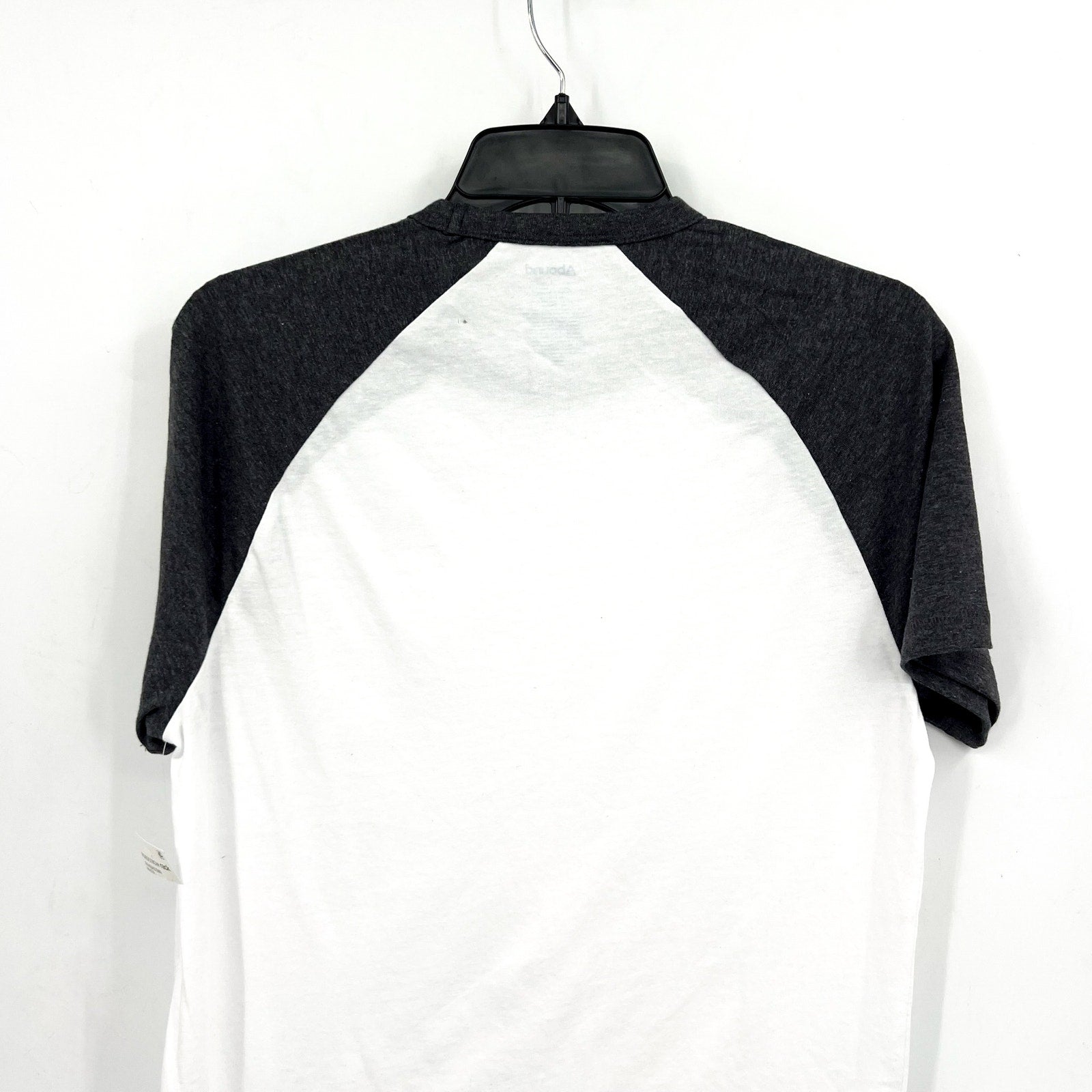 ABOUND Men's Raglan Baseball T-shirt XS White Grey Crewneck Short Sleeve NWOT
