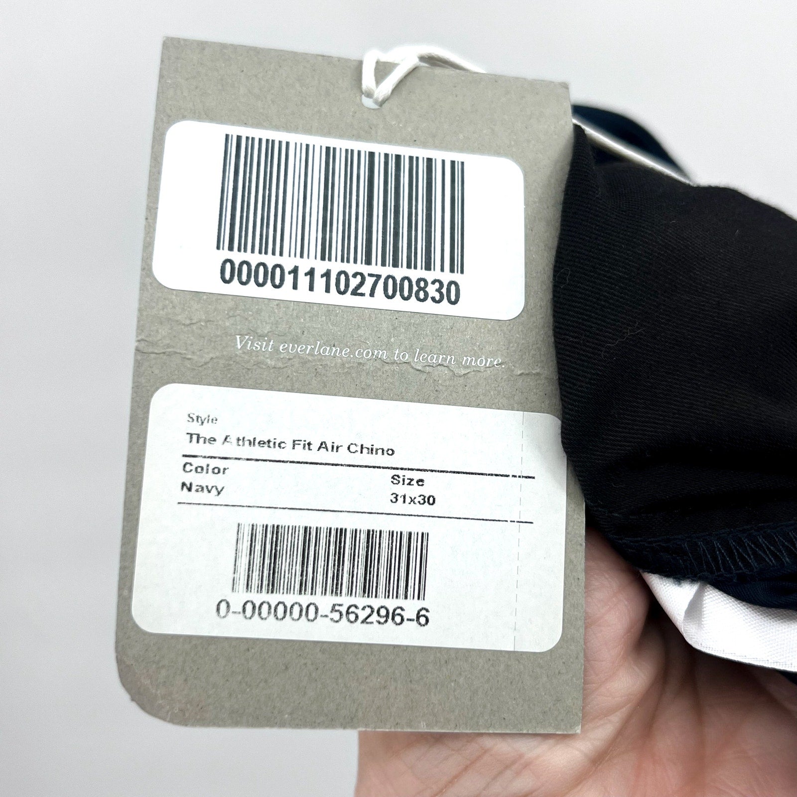 EVERLANE Men's The Athletic Fit Air Chino Pants 31x30 Navy Blue Flat Front NWT