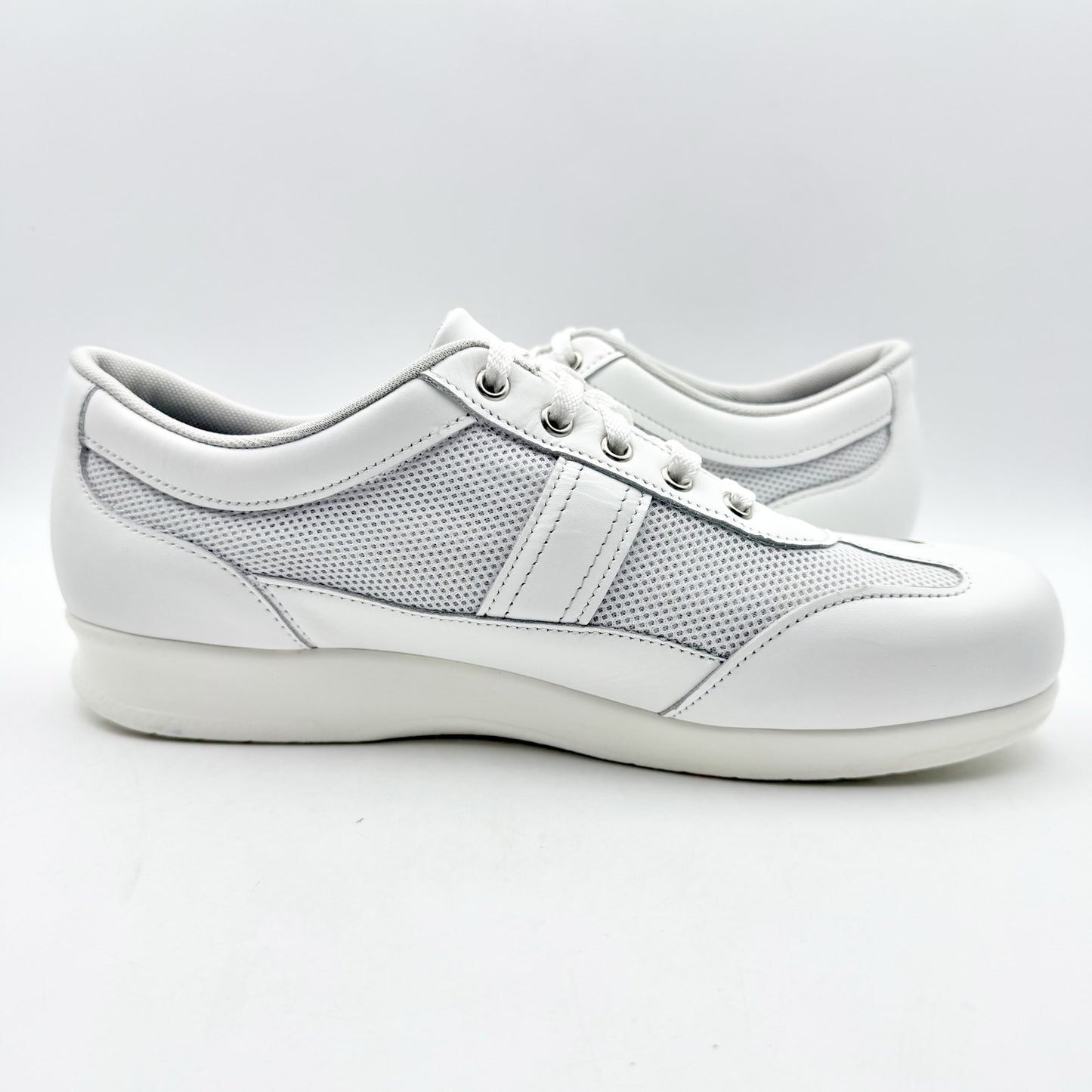 SAS Womens Free Time Comfort Walking Shoe US 9.5 Narrow EU 40 White Leather NIB