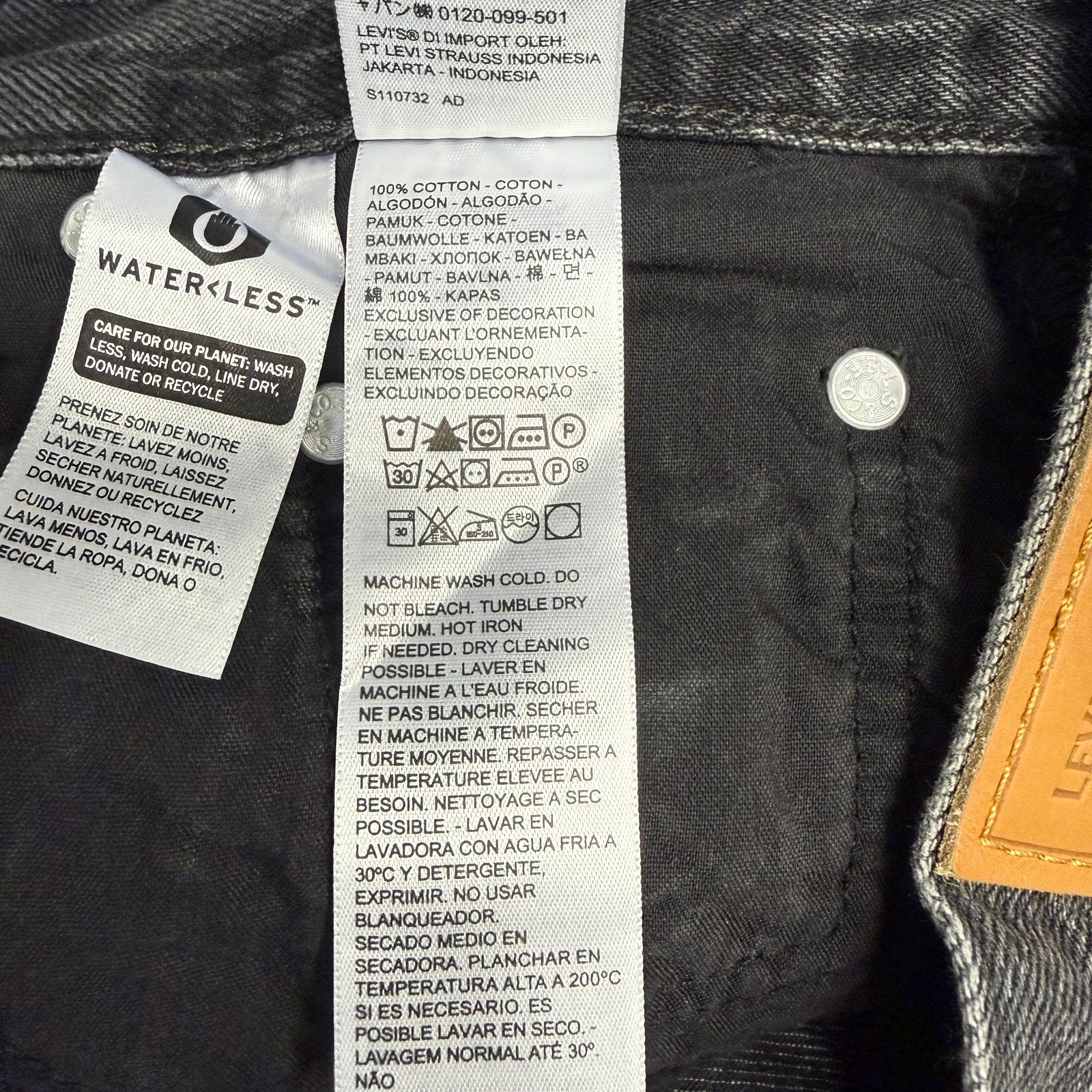 LEVI'S Women's Baggy Bootcut Jeans 27x31 US 4 Boot Barn Black A34950000 NWOT