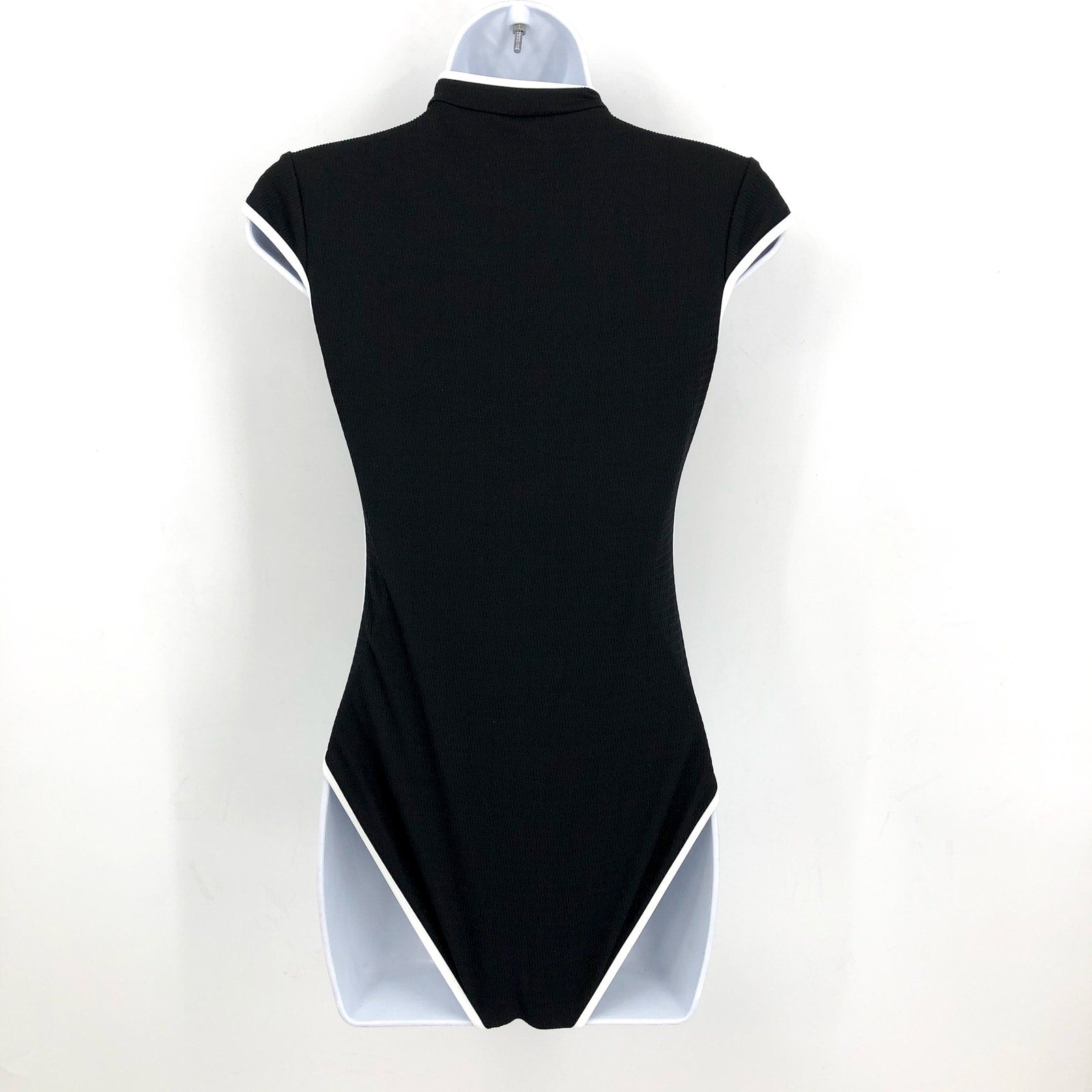 SEAFOLLY Women's Beach Bound One Piece Swimsuit Size 4 Black Zip Cap Sleeve NWT