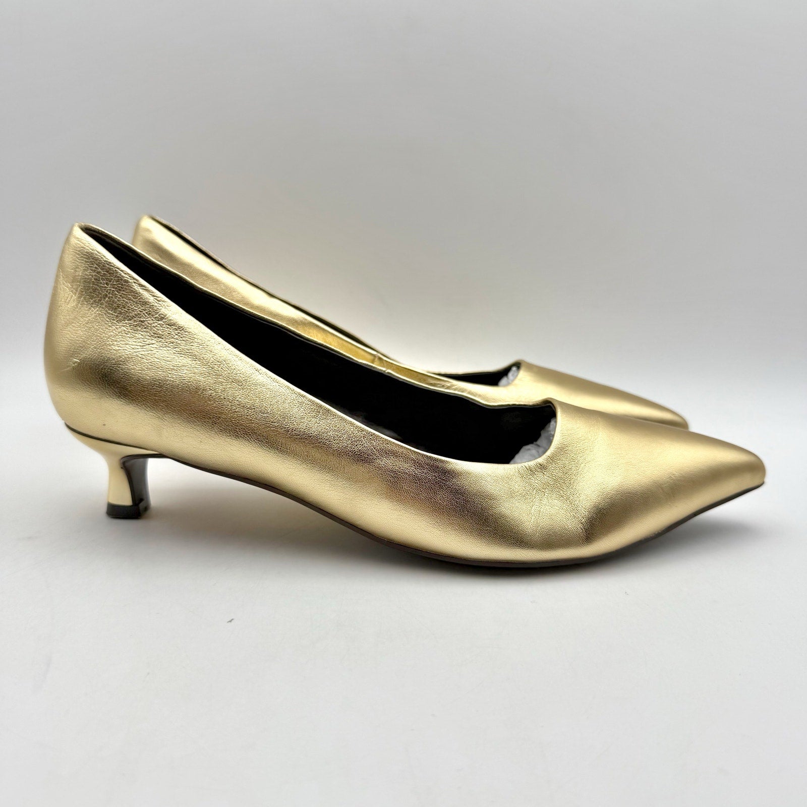 Naturalizer Womens Natalia Kitten Heels US 7 WIDE EU 37 Gold Leather NWOB