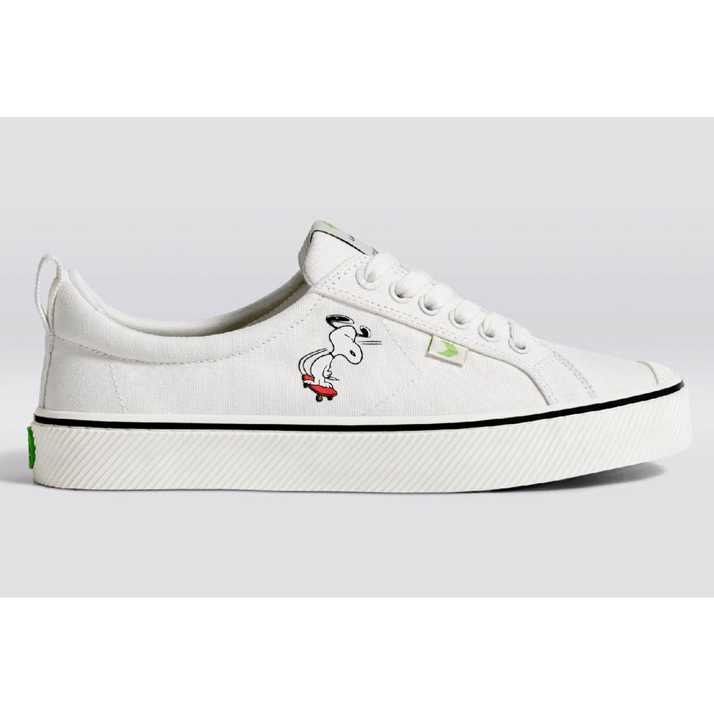 Cariuma OCA Low Peanuts Skate Sneakers Womens 7 Off White Canvas Snoopy NIB