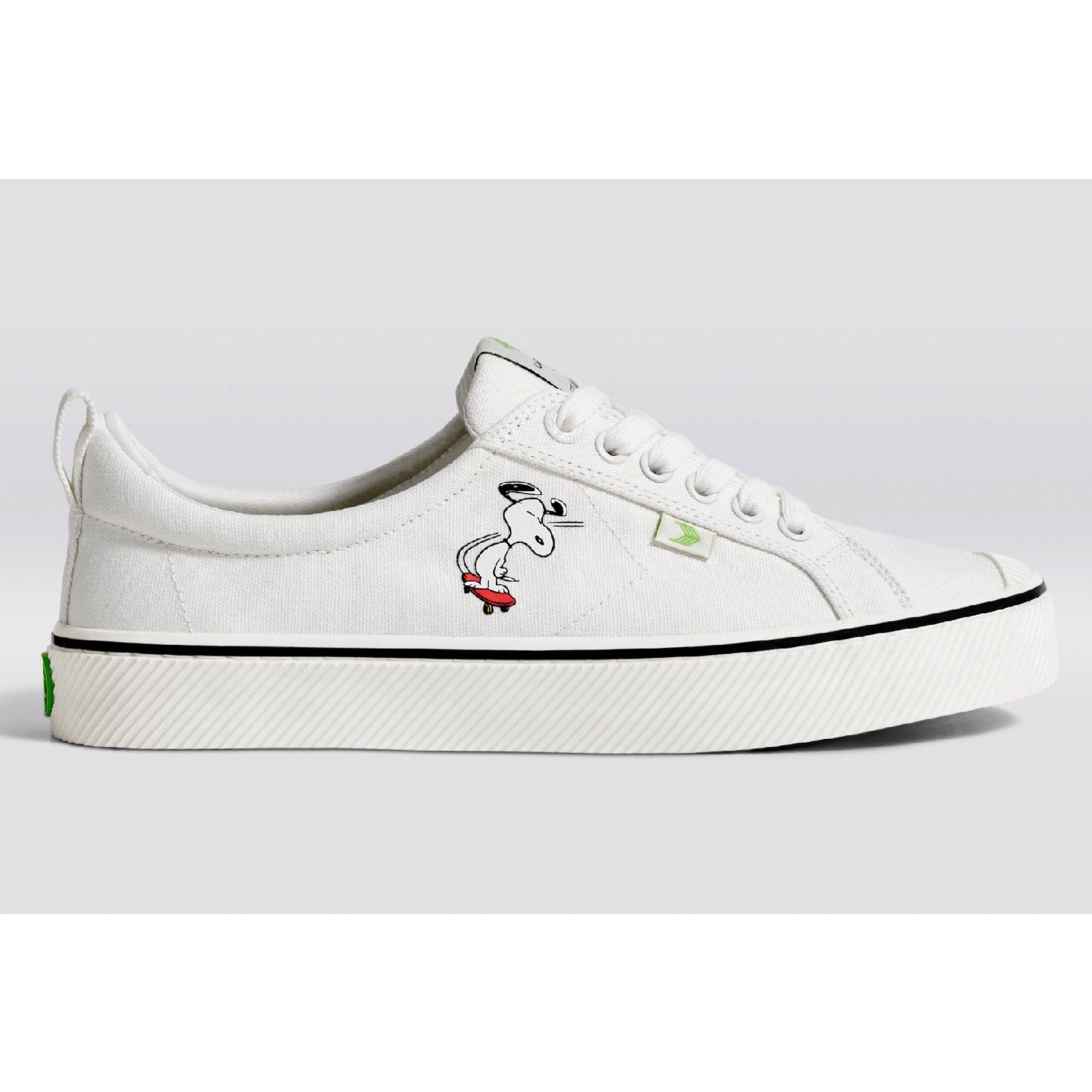 Cariuma OCA Low Peanuts Skate Sneakers Womens 7 Off White Canvas Snoopy NIB