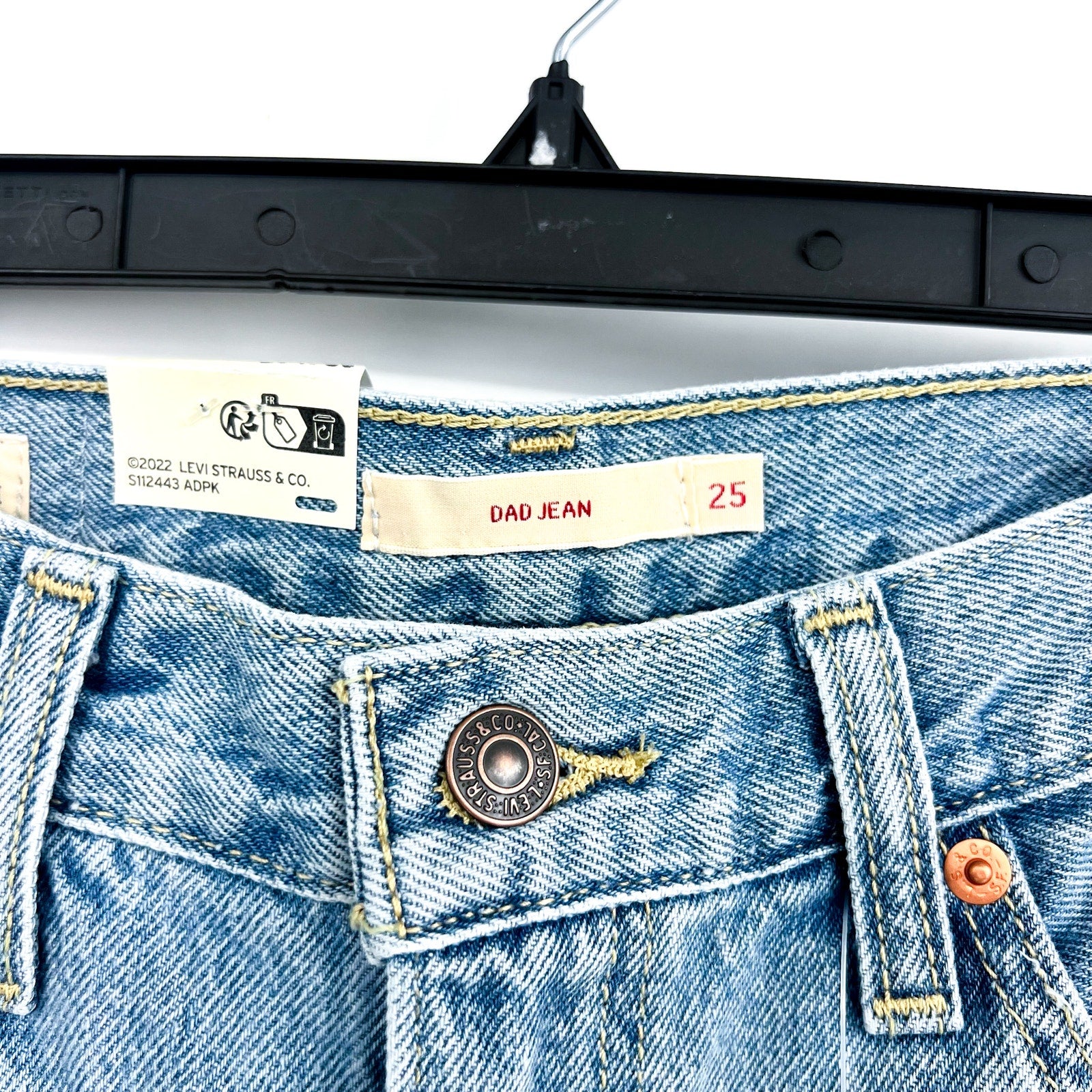 LEVI'S Womens Dad Straight Jeans 25x30 Size 0 Far And Wide Light 79770-0019 NWT