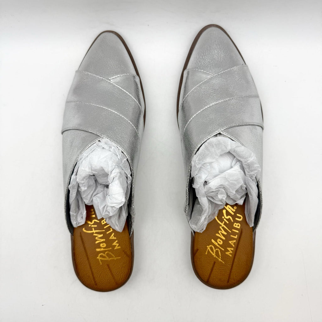 Blowfish Malibu Womens Hazel Mules Size 8.5 M Silver Vegan Leather Flats NIB