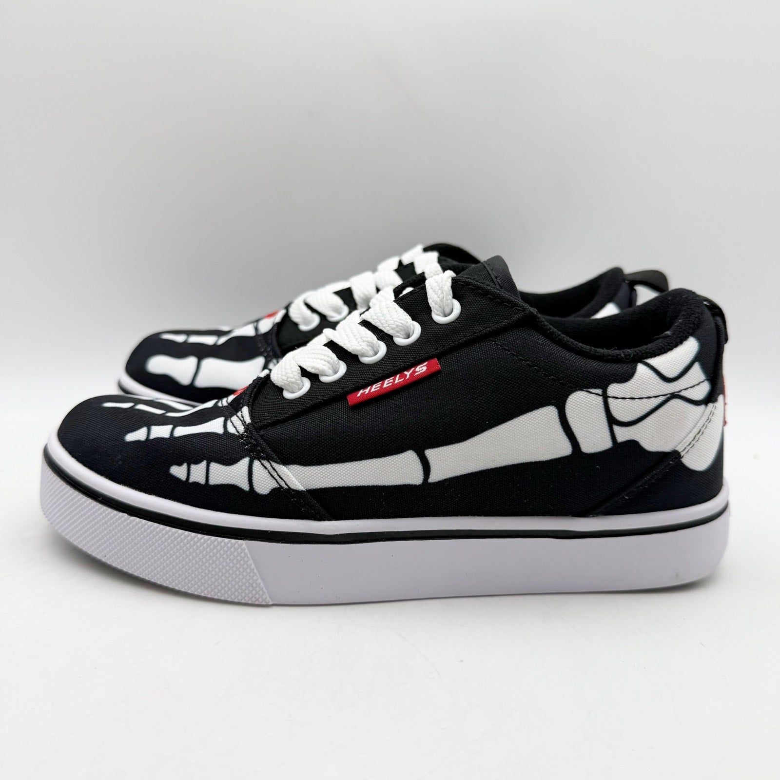 Heelys Kids Pro 20 Prints Skate Shoes US 3 EU 34 Black Canvas Skeleton Print EUC