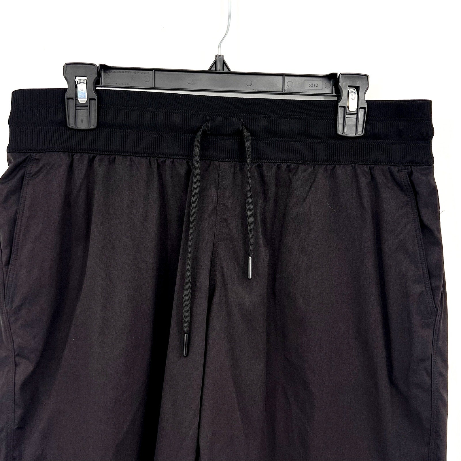 THE NORTH FACE Women's Aphrodite Motion Bermuda Shorts Large Black NWT