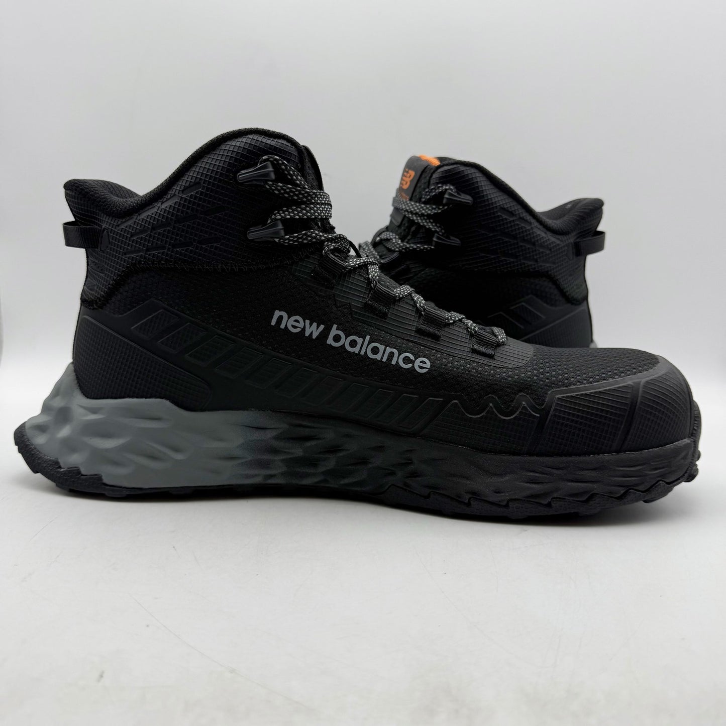 New Balance Womens Cremorne Fresh Foam Mid Work Shoes US 12 Wide Black CT SR NIB