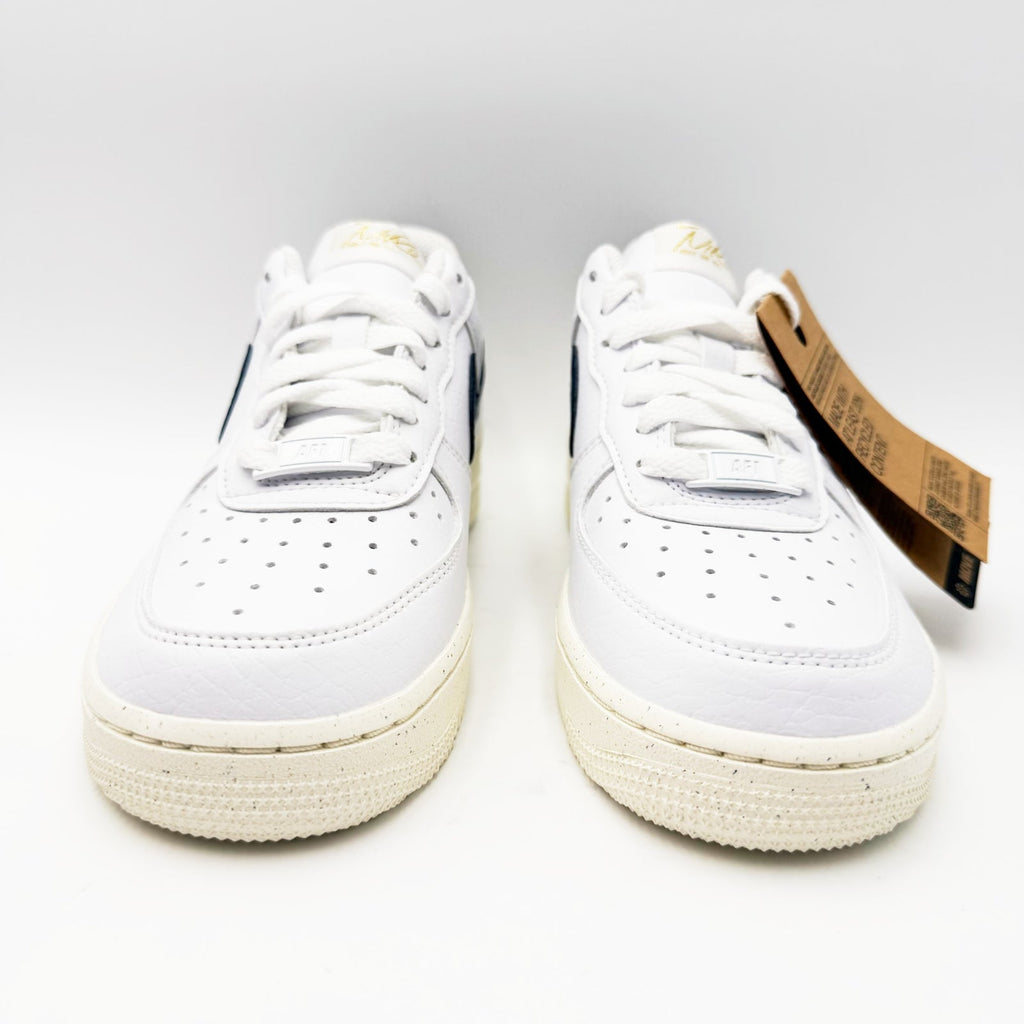 Nike Womens Air Force 1 07 Next Nature Sneakers Size 5.5 White Navy Blue NWT