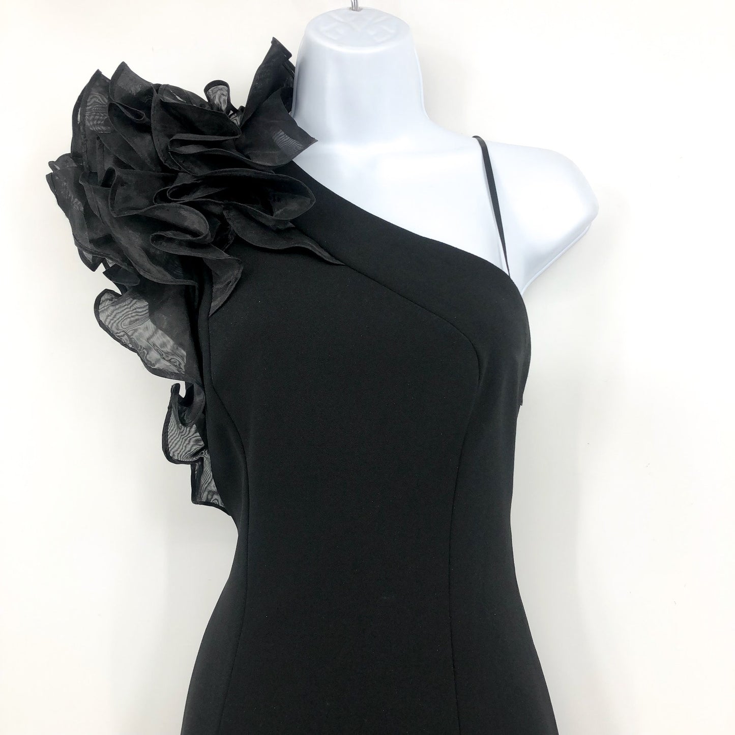 AIDAN MATTOX Women's One-Shoulder Organza Ruffle Gown Size 4 Black NWT