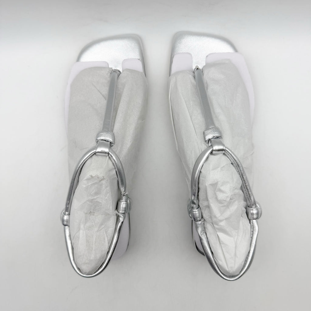 Marc Fisher Womens LTD Maycee Flat Sandals US 6.5 M Silver Leather Thongs NIB