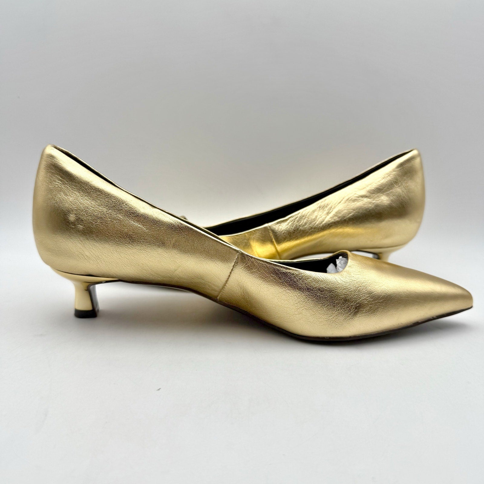 Naturalizer Womens Natalia Kitten Heels US 7 WIDE EU 37 Gold Leather NWOB
