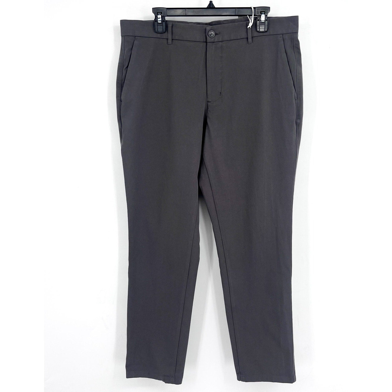 EVERLANE Uniform Mens Performance Chino Pants 33x30 Slate Grey Athletic Fit NWT