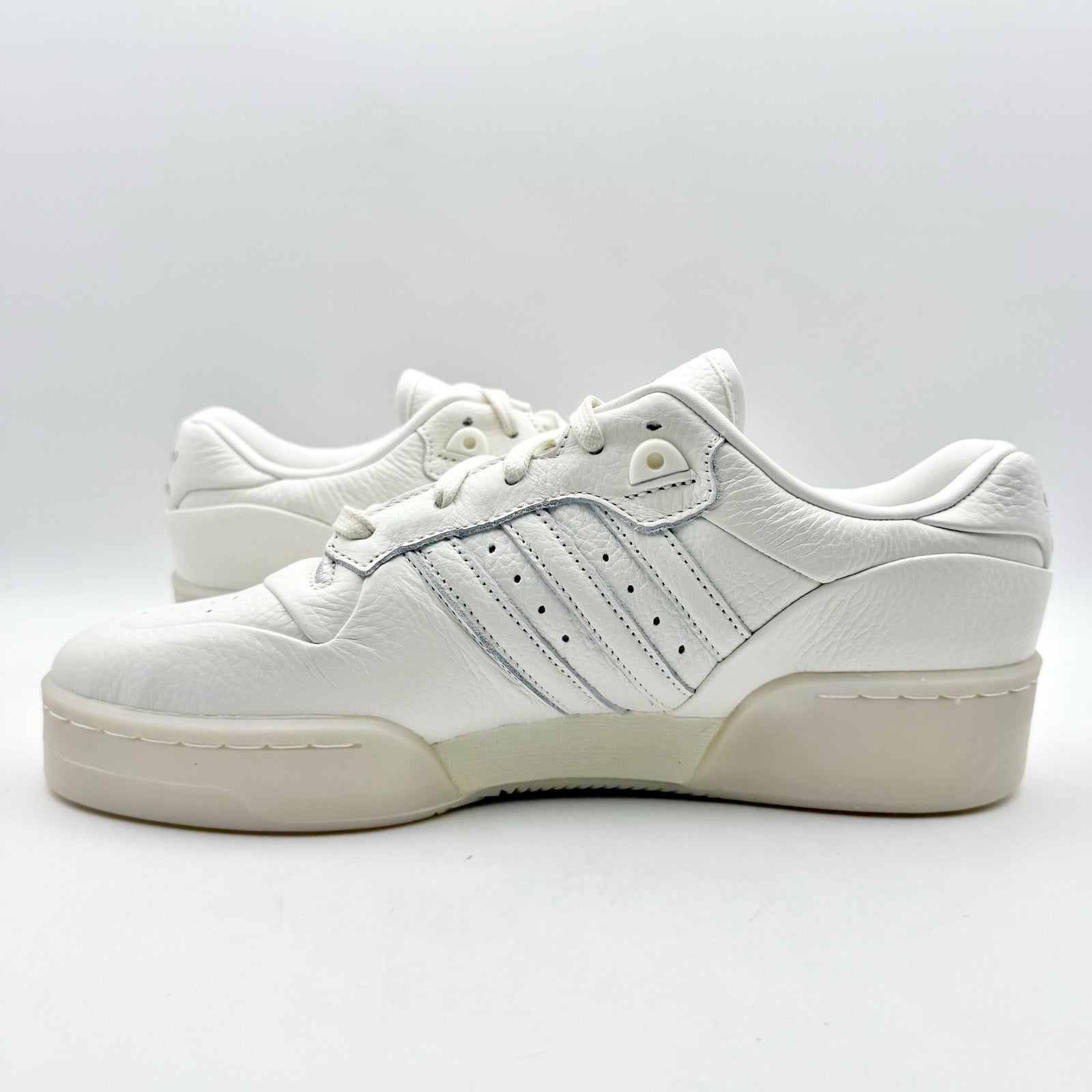 Adidas Originals Mens Rivalry Low Lux Casual Sneaker Size 11.5 White Leather NIB