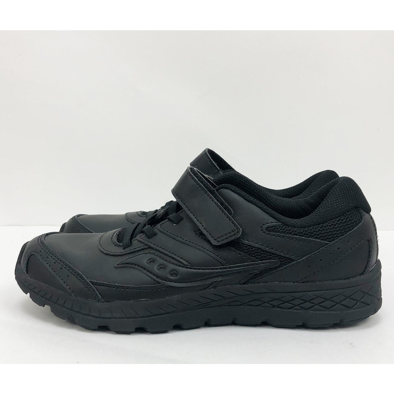 Saucony Youth Cohesion 13 Athletic Shoe 6.5 Black Non-Slip Big Kids Sneaker NWOB