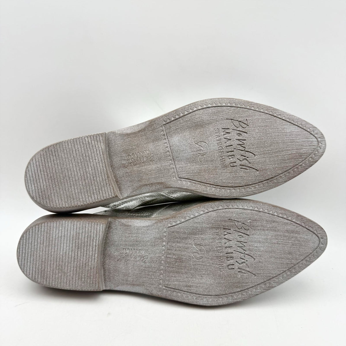 Blowfish Malibu Womens Hazel Mules Size 8.5 M Silver Vegan Leather Flats NIB