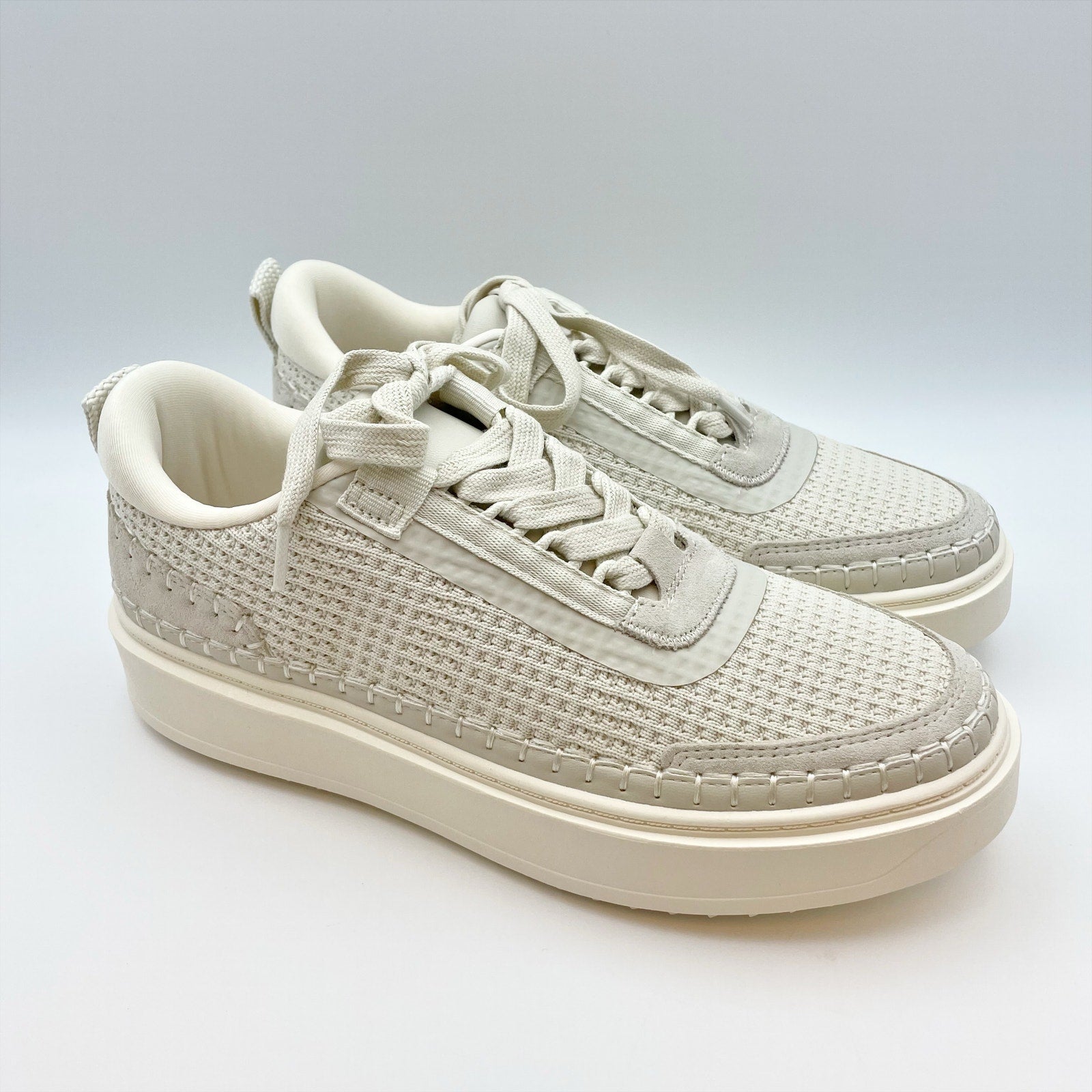 Steve Madden Womens Charlie Casual Sneakers US 8 M Beige Cream Tan Lace-Up NIB