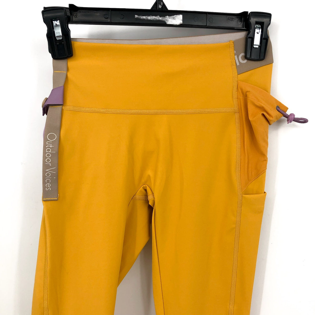OUTDOOR VOICES Women's Snacks 7/8 Leggings XS Yellow Cider Mini Sidepack NWT