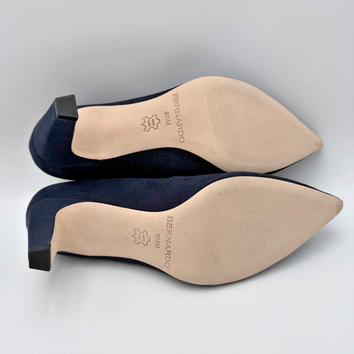 Bernardo Womens Giselle Pumps Size 9.5 M Dark Navy Blue Suede Heels NWOB