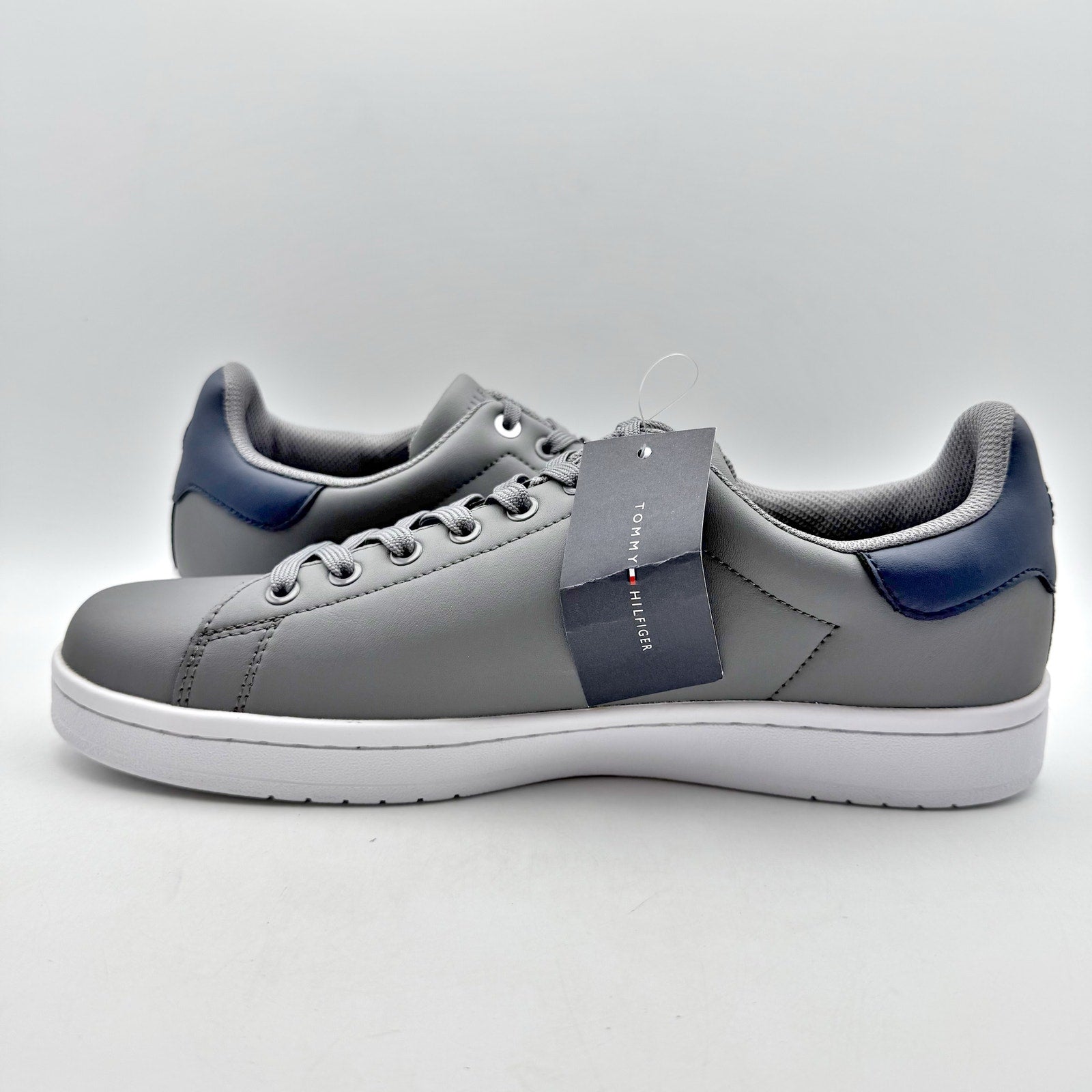 Tommy Hilfiger Mens Lampkin Flag Low Top Sneakers US 12 Grey  Cup-Sole NIB