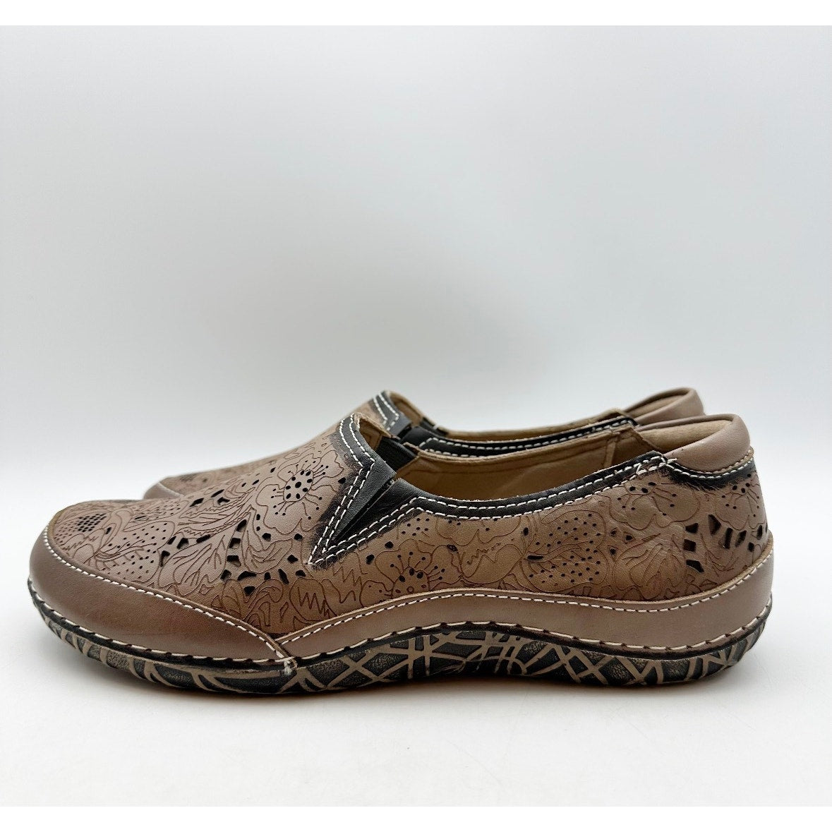 L'ARTISTE Women's Libora Loafers EU 38 US 8 Brown Leather Perforated NWOB