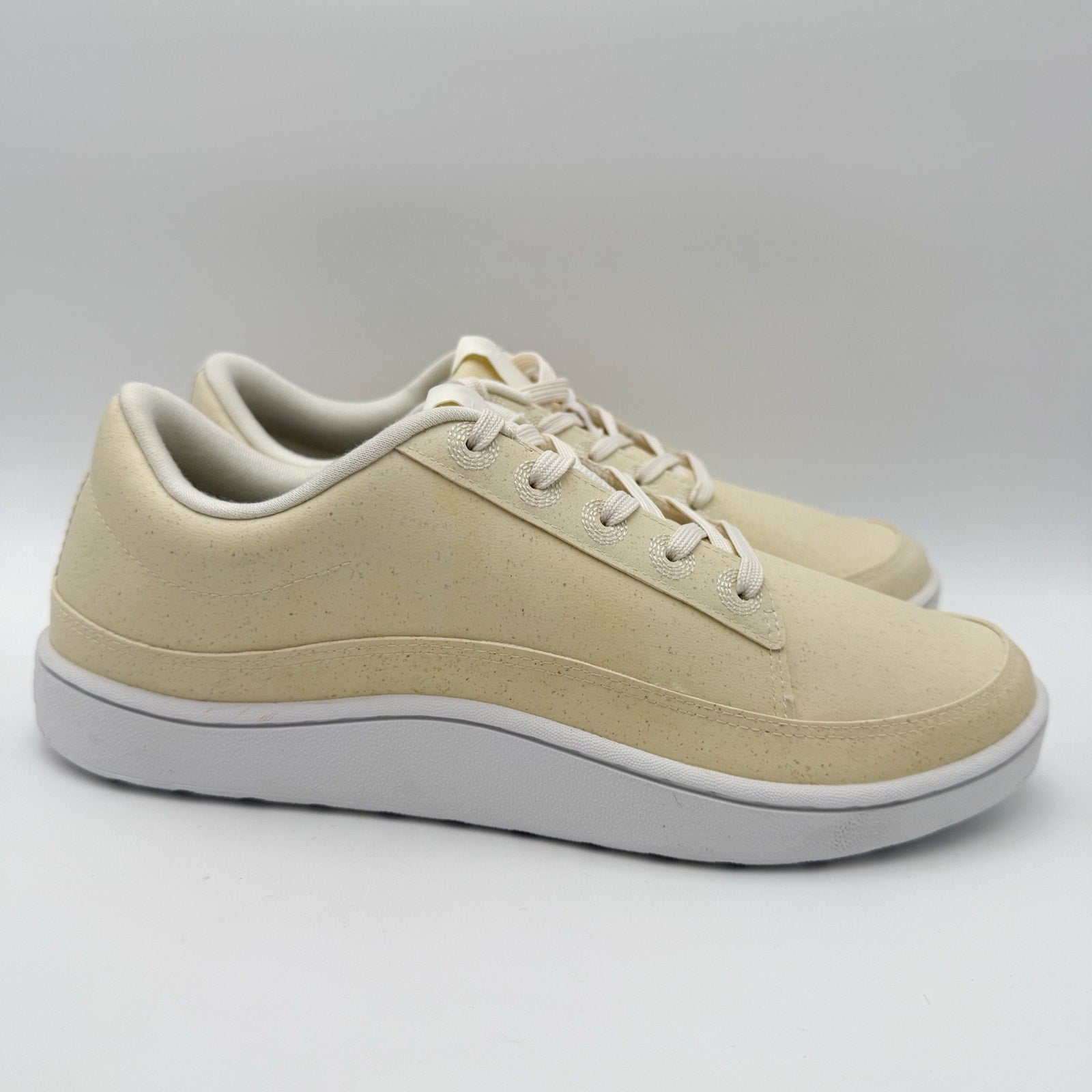 AllBirds Womens Plant Pacer Sneakers US 10 EU 40 White Cream NIB