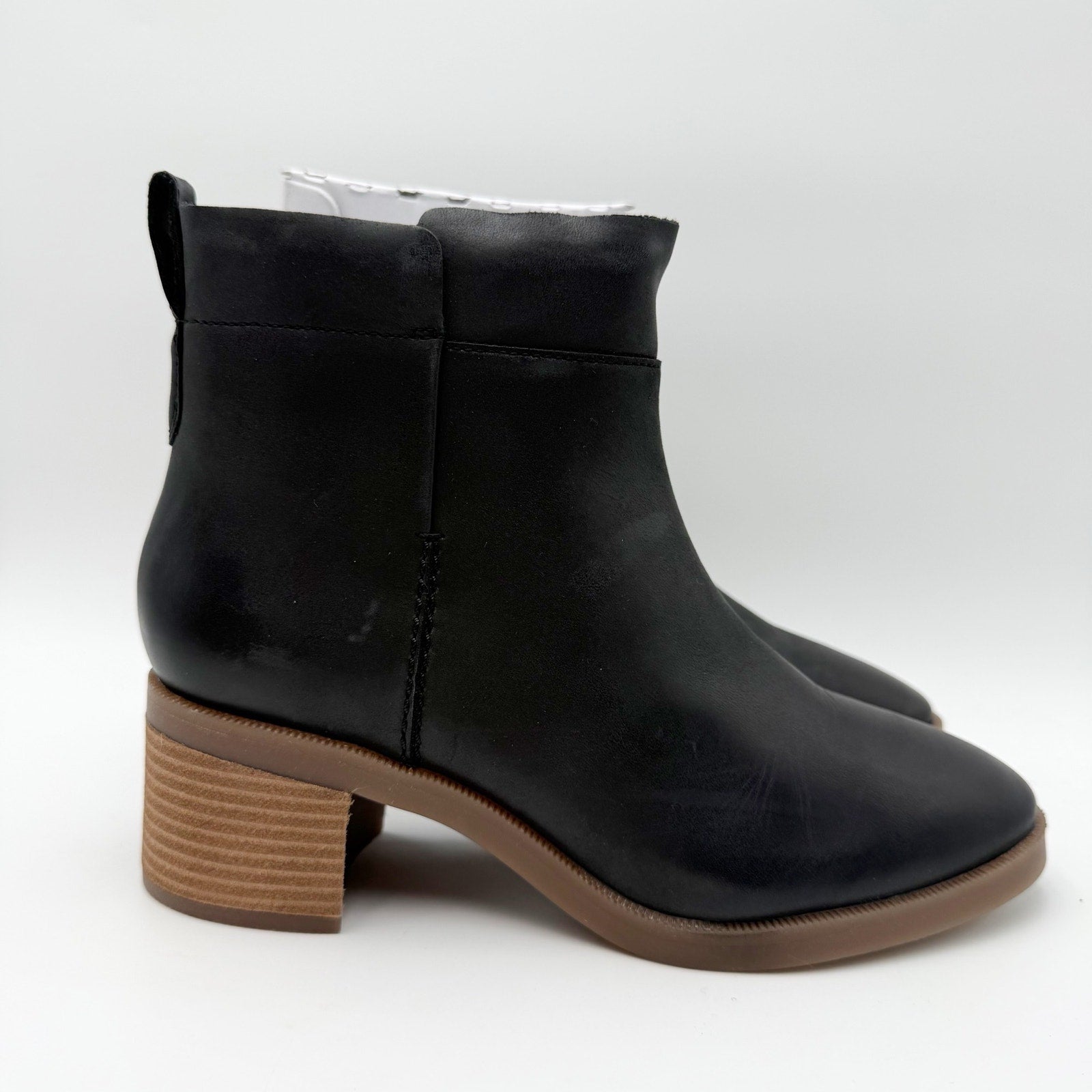 Clarks Womens Lileigh Charm Heeled Ankle Bootie US 9 M Black Leather NIB
