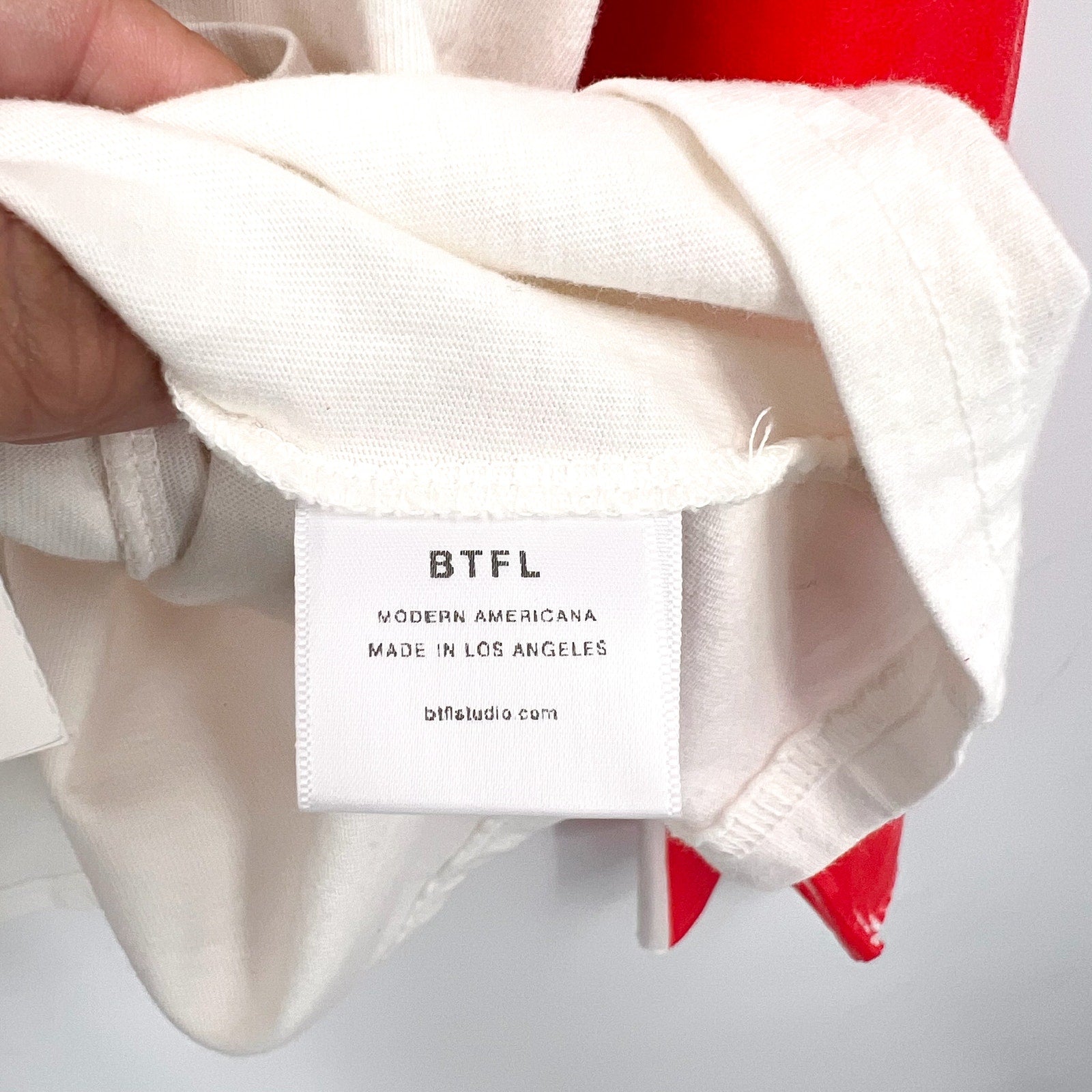 BTFL Men's Crewneck Baseball T-Shirt with Vinyl Sleeves Large White/Red NWOT