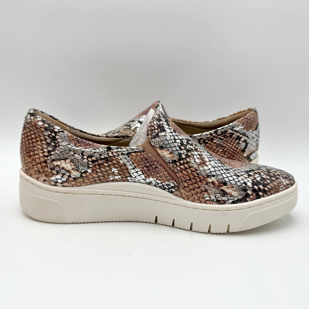 Naturalizer Womens Hawthorn Sneakers Size 7.5 Wide Tan Snake Leather Slip On NIB