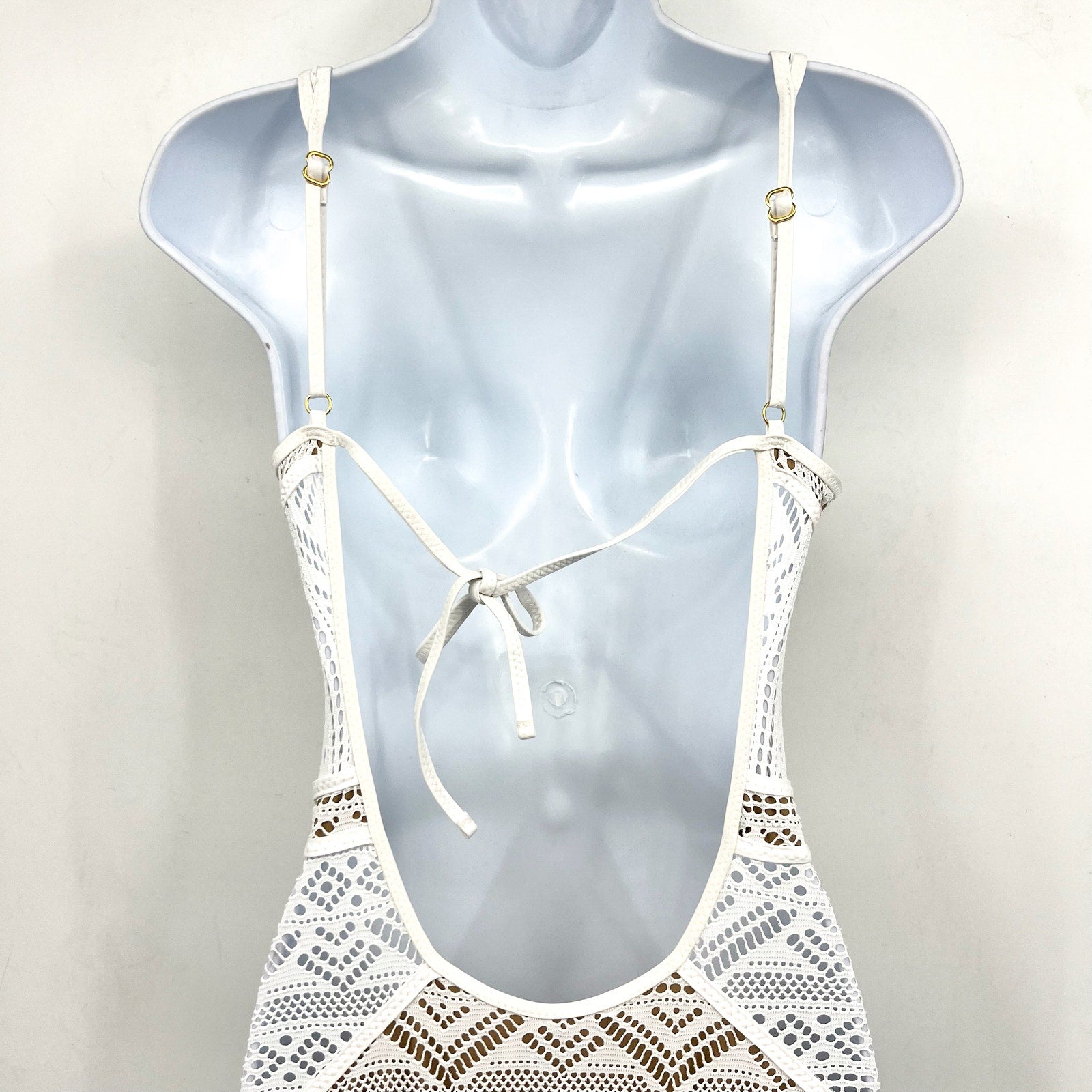 BECCA Women's Color Play Crochet Plunge One-Piece Swimsuit XS White Tan NWOT