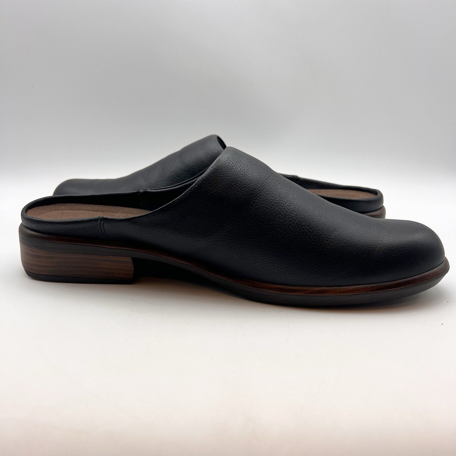 Naot Womens Lodos Clogs EU 43 US Size 12 Black Leather Slip On NWOB