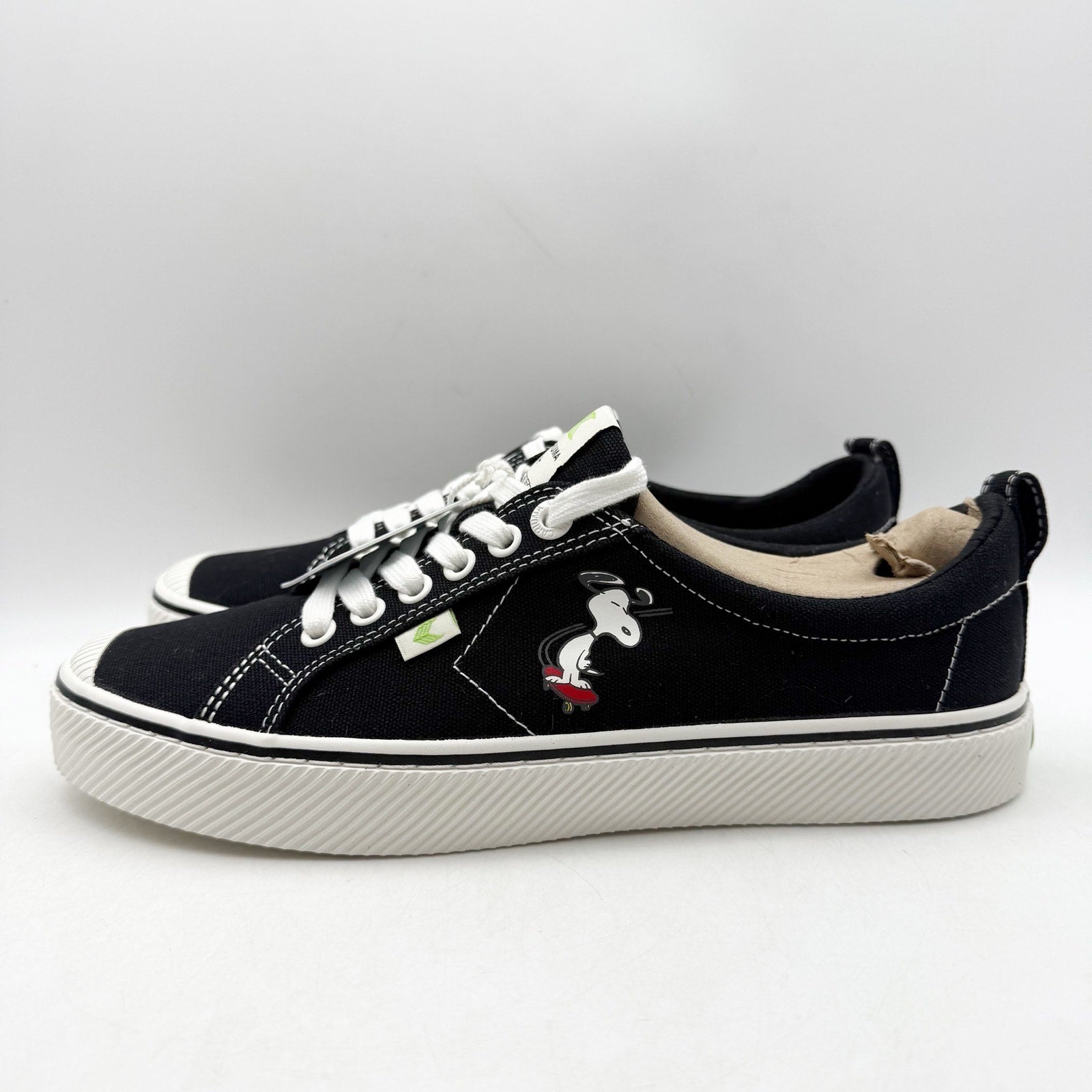 Cariuma Womens Peanuts OCA Low Canvas Sneakers US 9.5 Black Organic Cotton NWOB