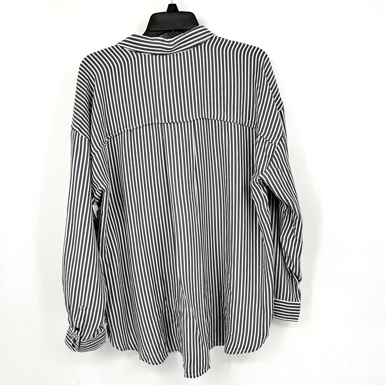 SPLENDID COLLECTION Ella Stripe Button Down Shirt Large Gray White NWT