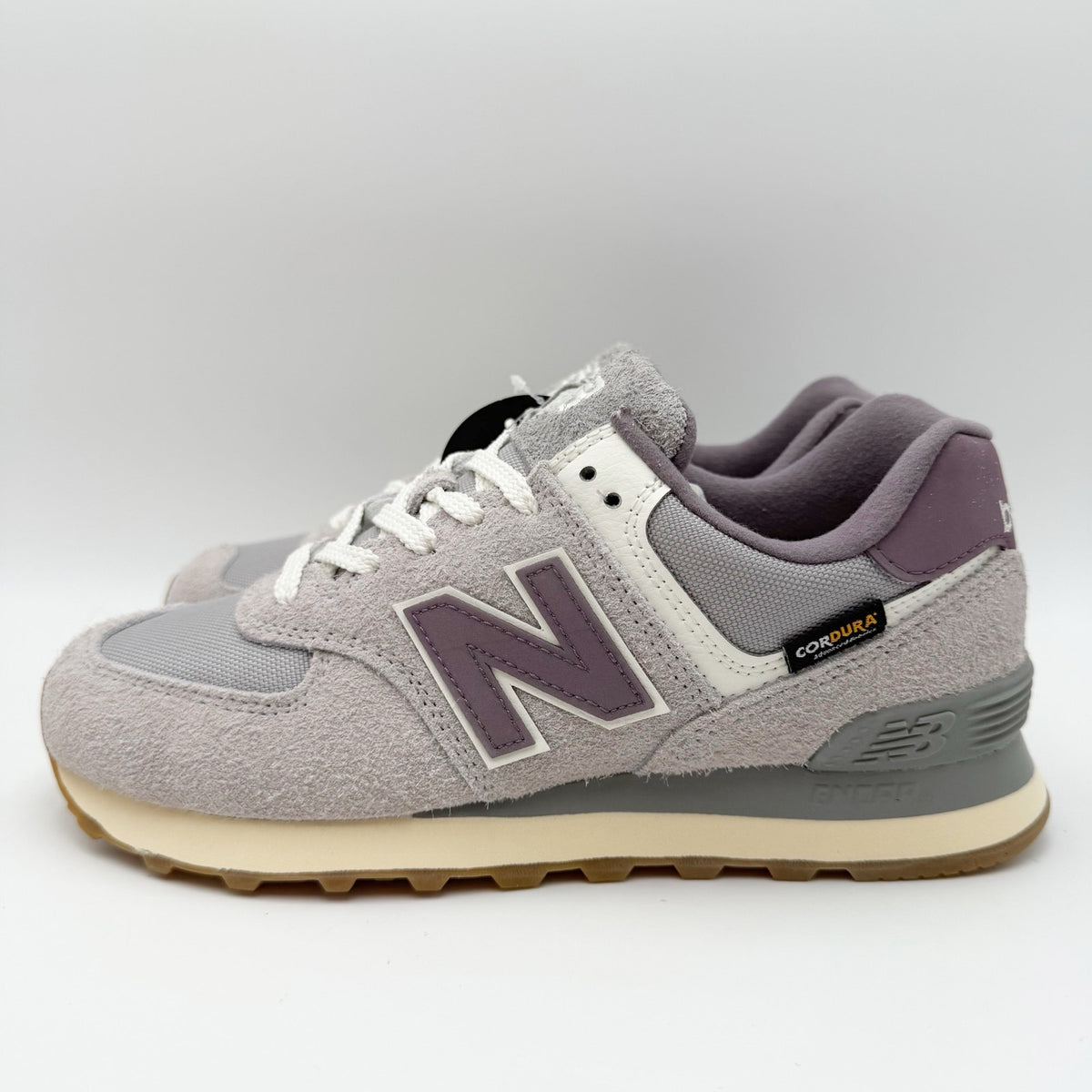 New Balance Womens 574V2 Casual Sneakers 7.5 WIDE Purple Grey Cordura NWT