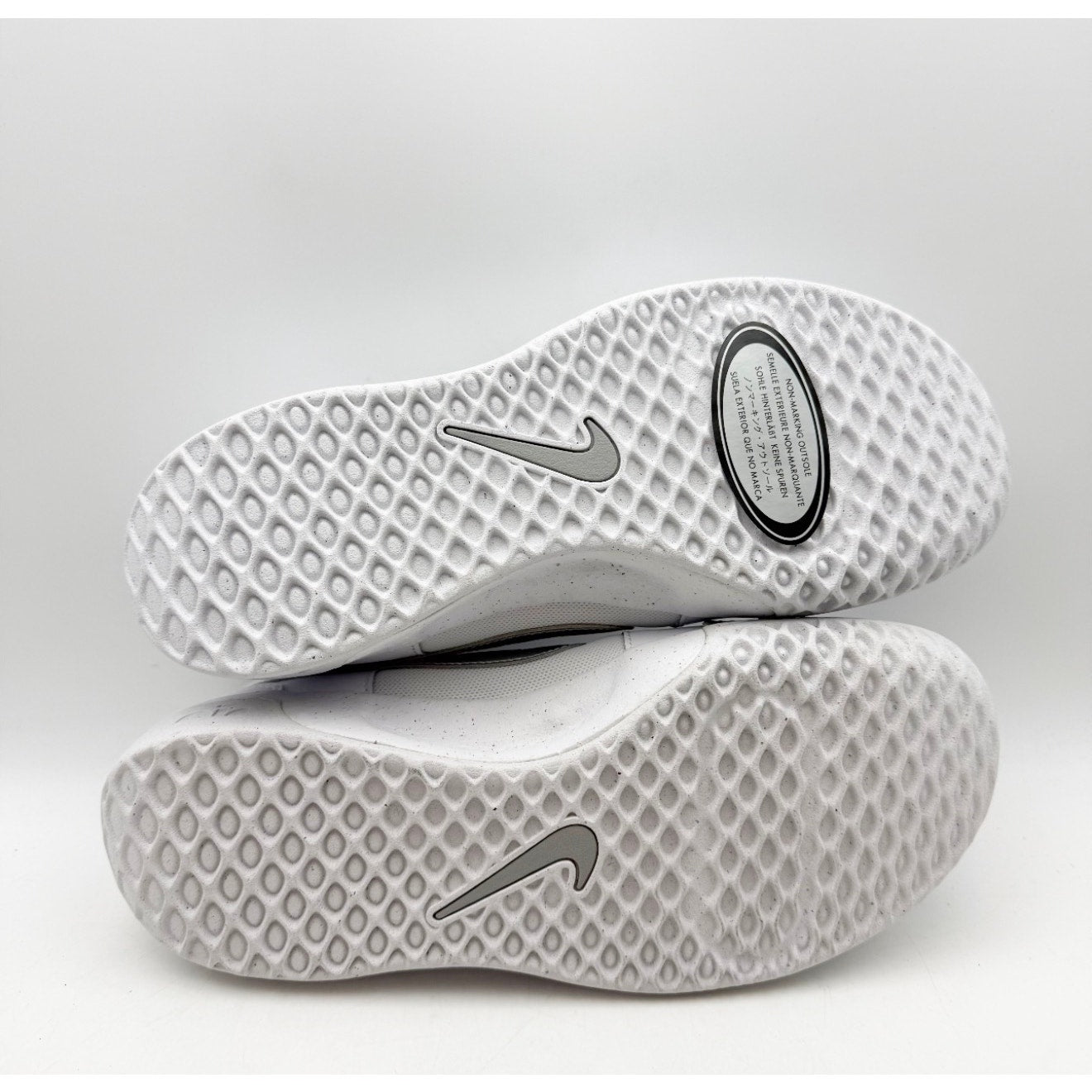 NIKE Womens Zoom Court Lite 3 Athletic Shoes US 8.5 White Silver DH1042 NIB
