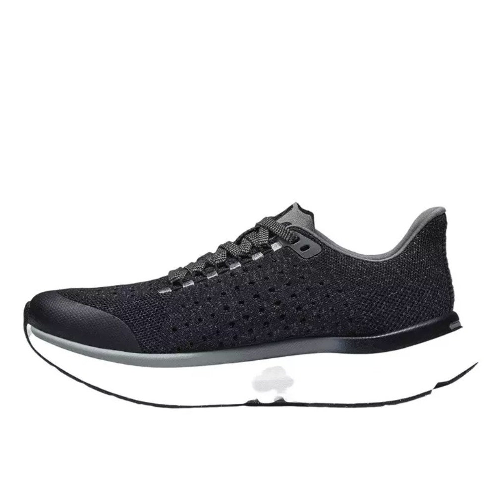 Rabbit Womens Dream Chaser Running Shoes US 9 EU 40 Black Athletic NIB