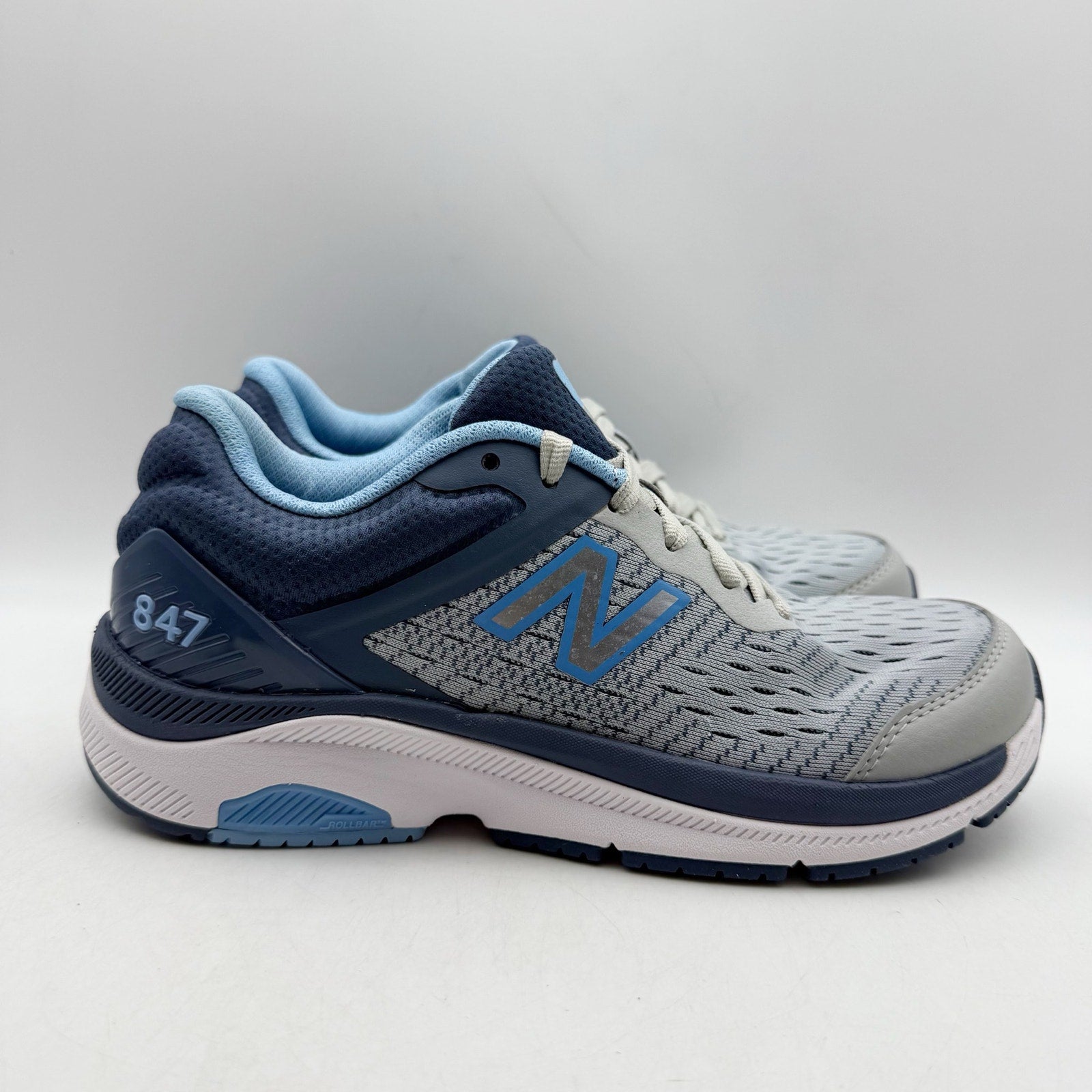 New Balance Womens 847v4 Walking Shoes US 6.5 AA NARROW Grey Blue Athletic NWOB
