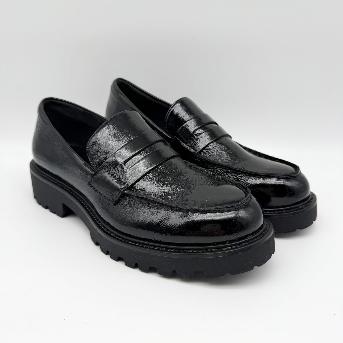 Vagabond Women Kenova Penny Loafers EU 38 US 8 Black Crinkle Leather NIB