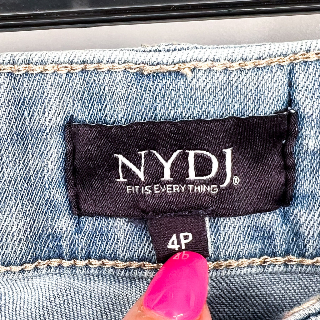 NYDJ Womens Ella Denim Shorts Size 4 PETITE Light Blue Poetry 8" Inseam NWT