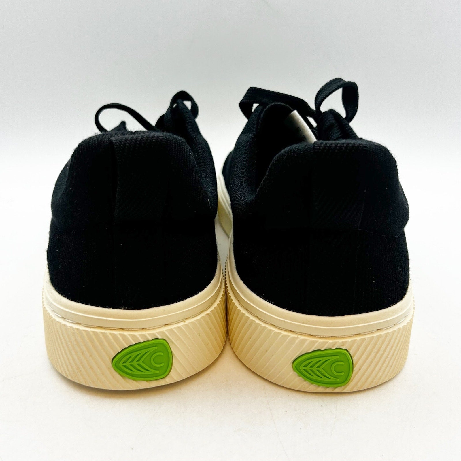 Cariuma IBI Low Casual Sneakers Mens 8.5 Womens 10 Black Bamboo Knit NIB