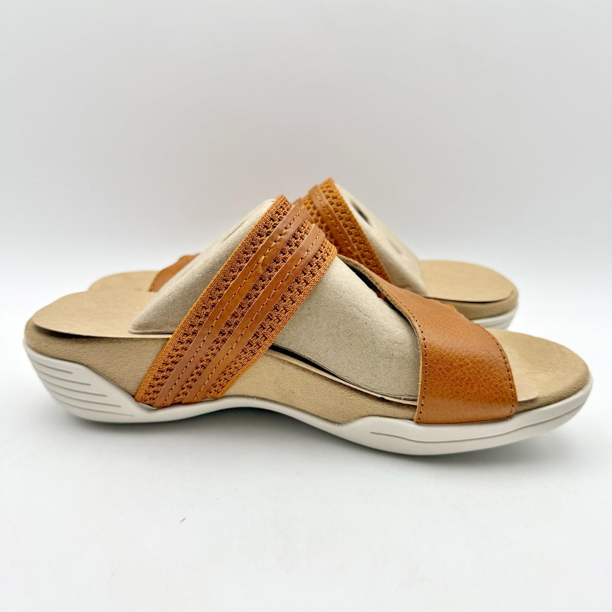 Halsa Footwear Womens Desiree Sandals Size 6 M EU 36 Tan Leather Slides NIB