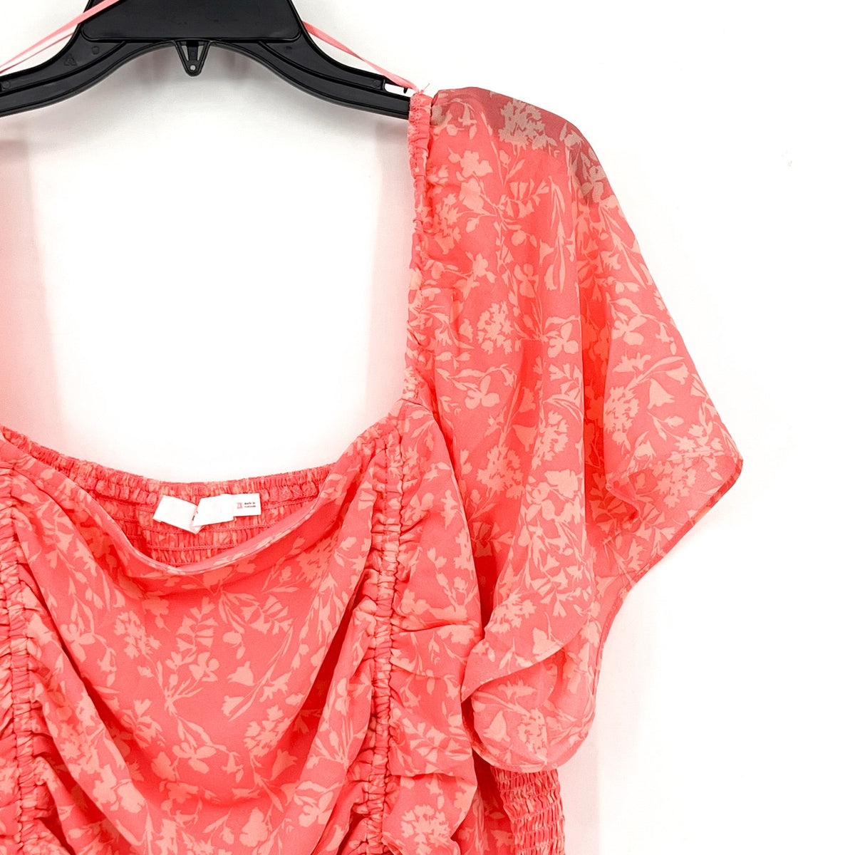 LUSH Women's Smocked Blouse 2X Pink Floral Ruched Flutter Sleeve NWT