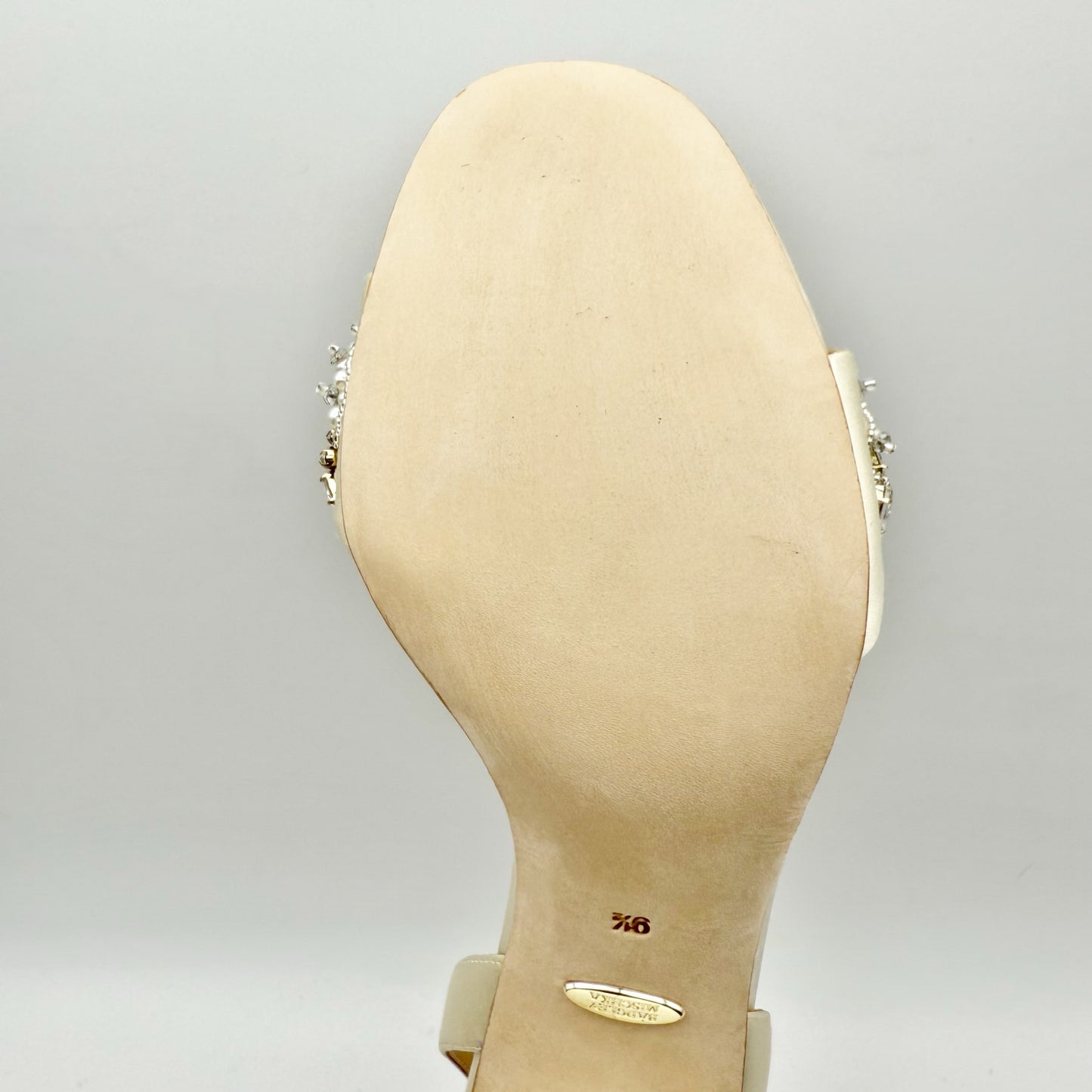 BADGLEY MISCHKA Clara Embellished Evening Sandals US 9.5 White Bridal Heel NIB