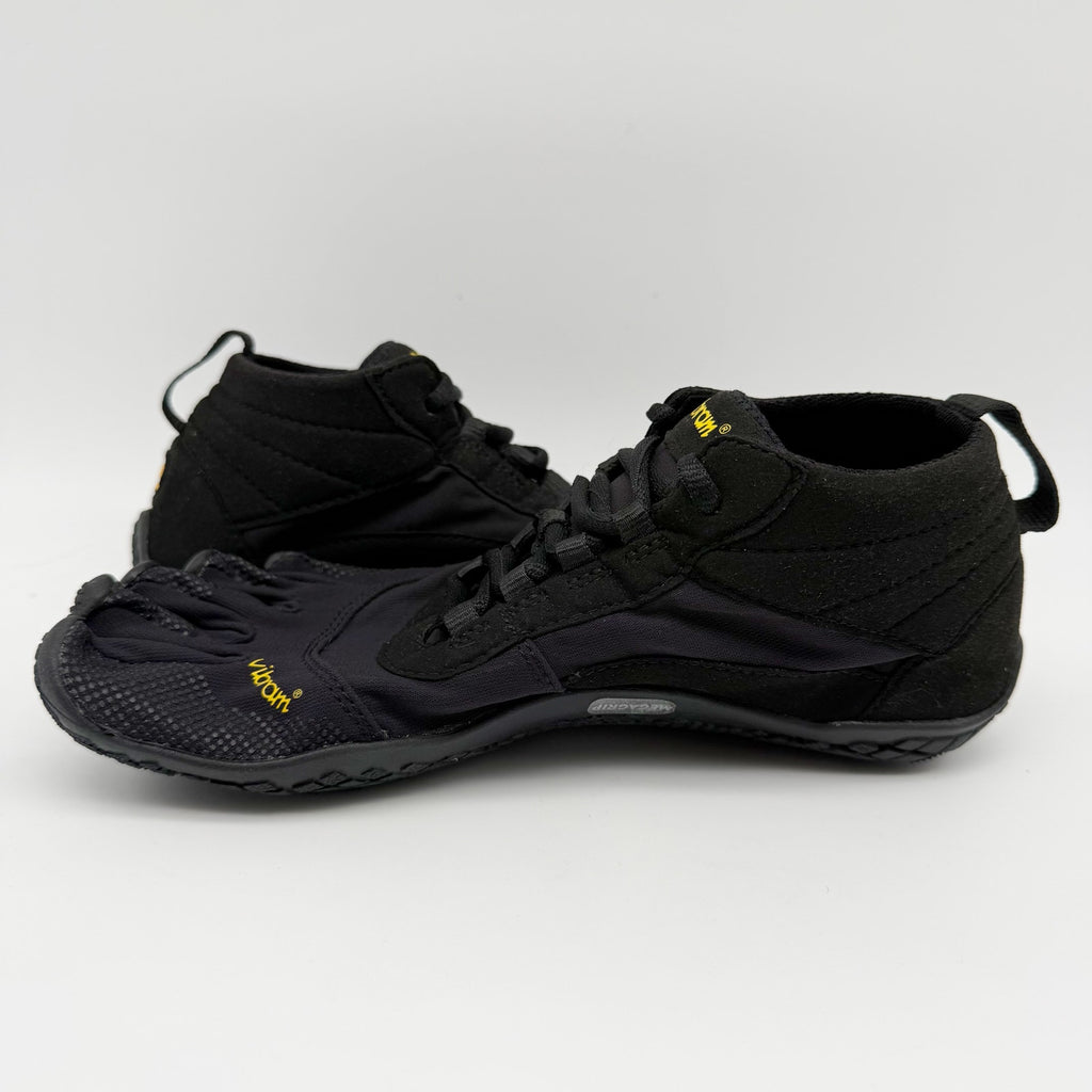 Vibram Womens V-Trek Hiking Shoes US 8 EU 38 Black Treking Climbing NWOB