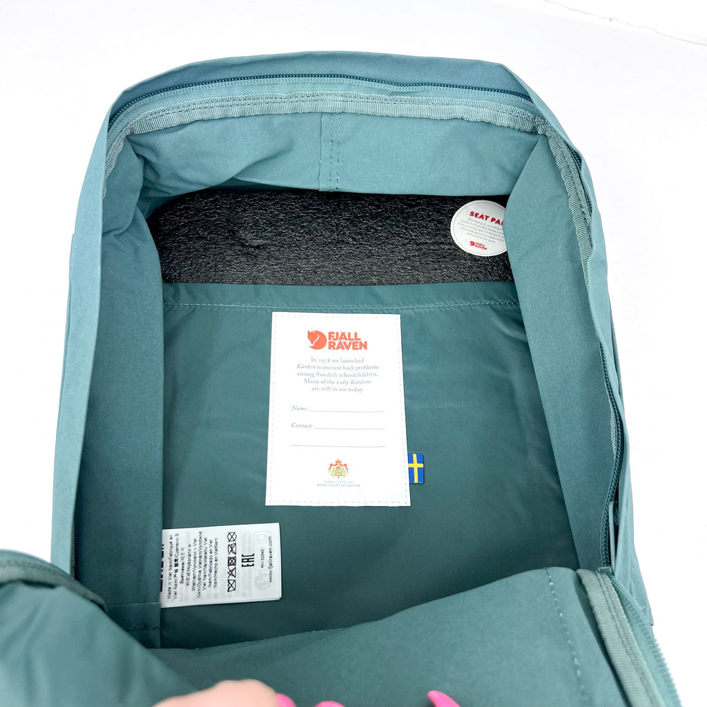 FJALLRAVEN Women's Kånken Mini Backpack Forest Green Water Resistant NWOT