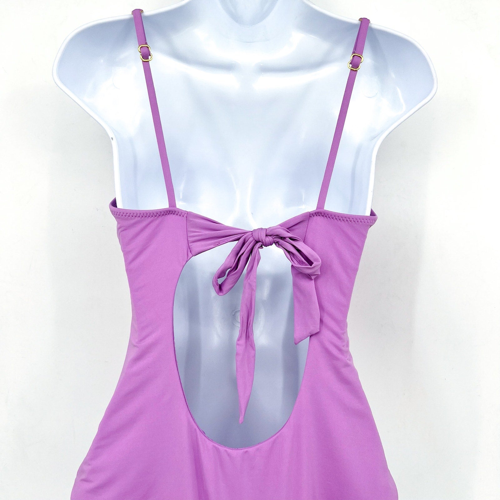 BECCA Women's Color Code V-Wire One Piece Swimsuit Large Malva Purple NWT